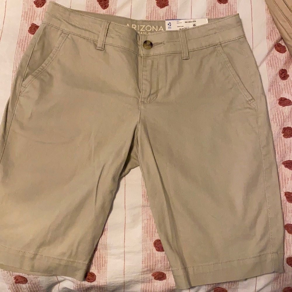 Arizona Jean co Khaki shorts